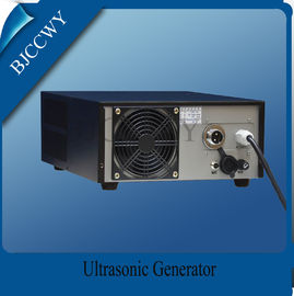 Multi - gerador de pulso ultra-sônico 2400W da freqüência para o líquido de limpeza do ultra-som